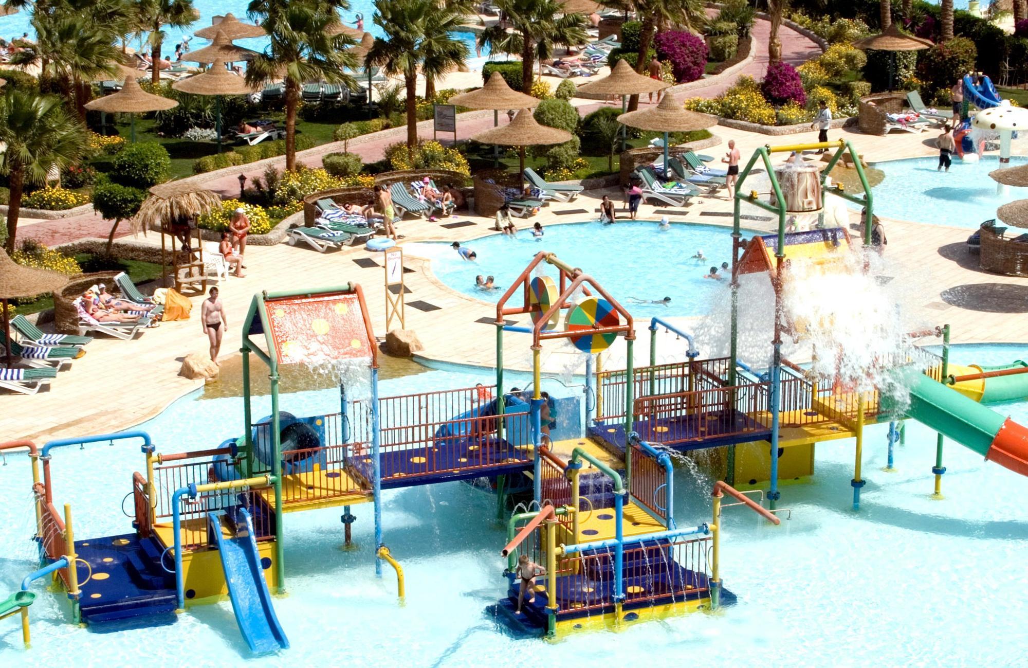 Titanic Aqua Park Resort - Families And Couples Only Hurgada Dış mekan fotoğraf